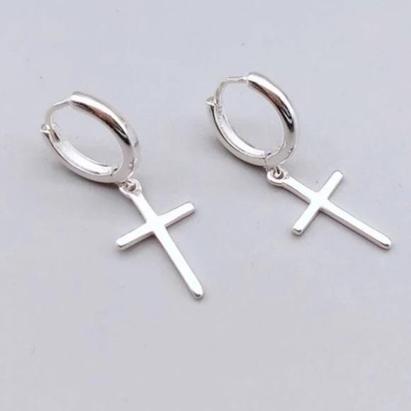 NEW 925 STERLING SILVER CROSS HOOP EARRINGS, NICE EARRINGS, CUTE EARRINGS - Picture 3 of 6